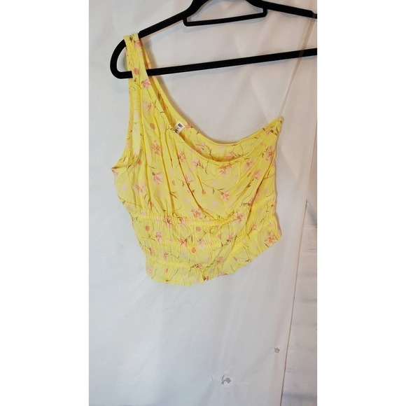 Bp. Yellow Floral One Shoulder Crop in Size Medium - Picture 1 of 4